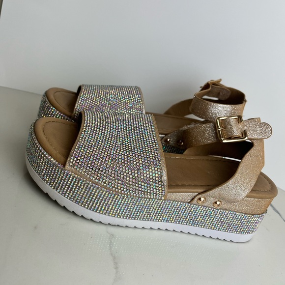 All Over Rhinestone Platform Sandals - Picture 4 of 16
